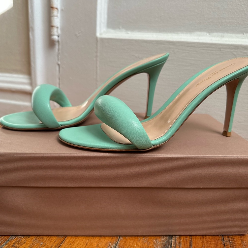 Gianvito Rossi Bijoux mule